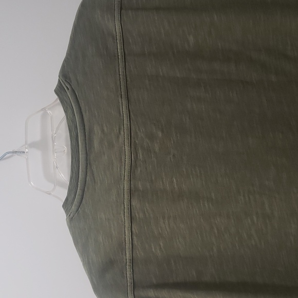 NWT Mens Casual Banana Republic Mediumweight Comfortable 100% Cotton V-neck Tee - Picture 4 of 7